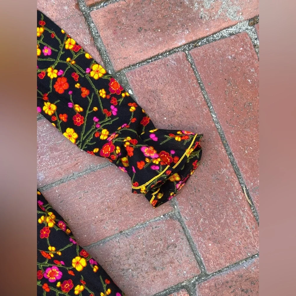 70s Vintage Micro Mini acrylic barkcloth long sleeved dress w. bright flowers XS - Picture 4 of 8